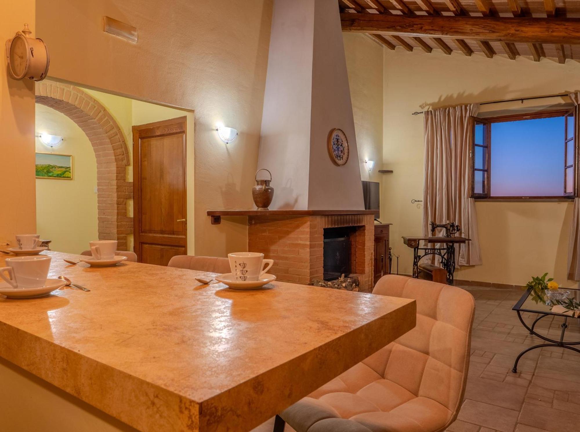 Agriturismo Pascianella Appartamento Bel Tramonto Castelmuzio Esterno foto
